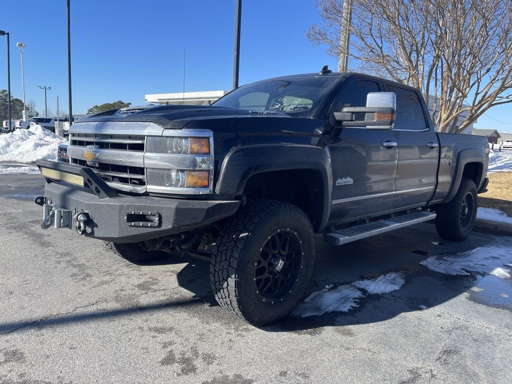 Used 2019 Chevrolet Silverado 2500HD High Country with VIN 1GC1KUEYXKF141808 for sale in Little Rock