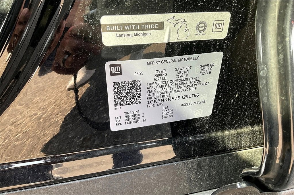 2025 GMC Acadia Elevation