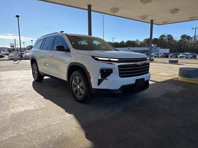 2025 Chevrolet Traverse LT