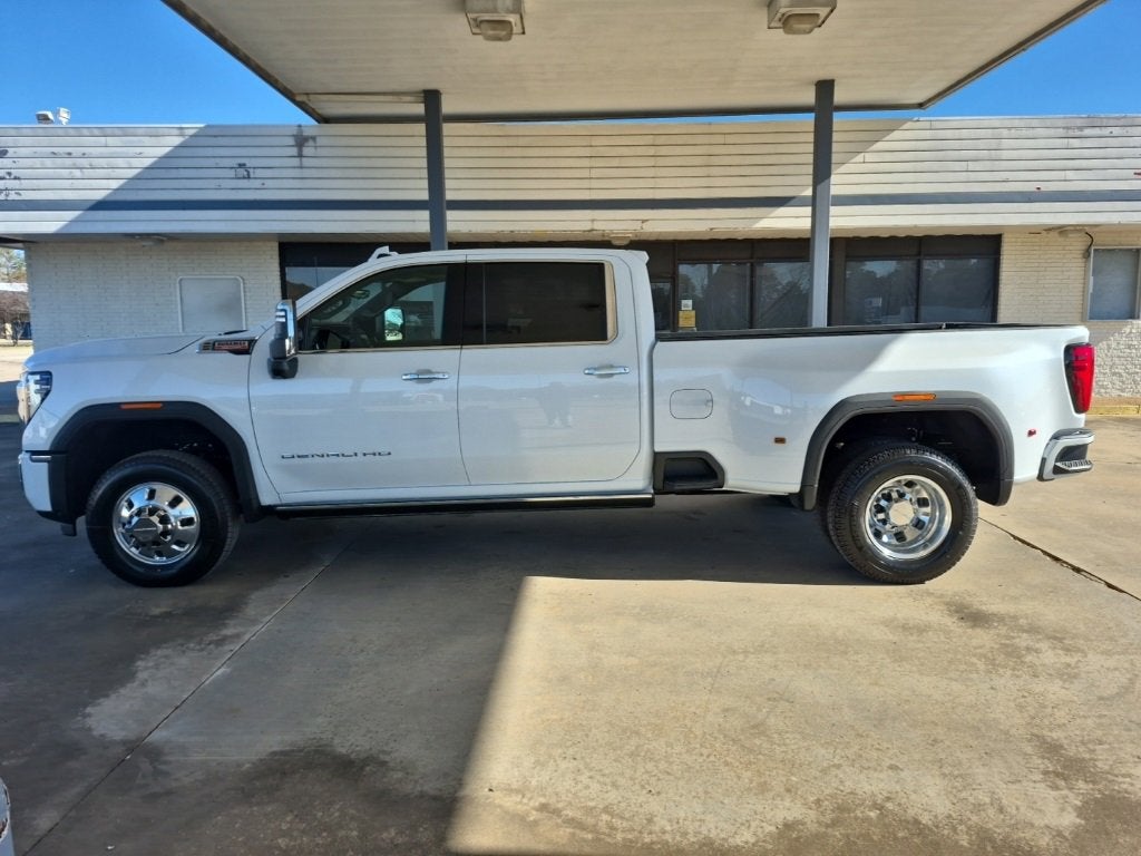 2026 GMC Sierra 3500 HD Denali DRW