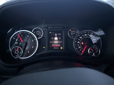 2025 RAM 3500 Tradesman Crew Cab 4x4 8' Box