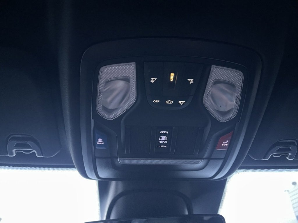 2025 RAM 3500 Tradesman Crew Cab 4x4 8' Box