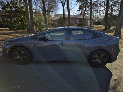 2024 Toyota Prius LE